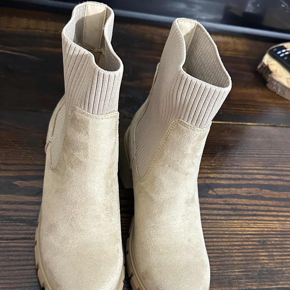 Soda Cream Ankle Booties